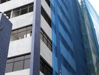 Janelas Maxim-ar em esquadrias de alumínio