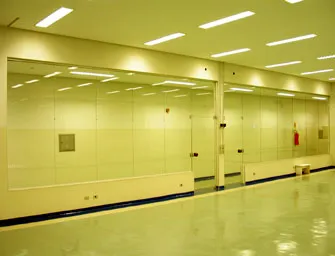 Divisória em vidro temperado